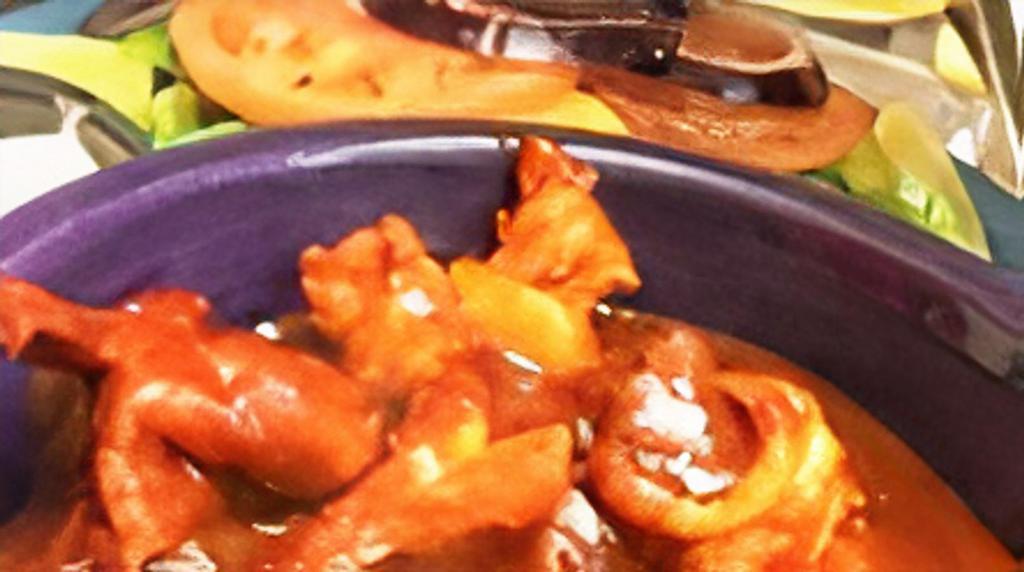 Camarones a La Diabla · Hot. Shrimp in spicy sauce.
