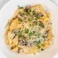 PAPPARDELLE W/CREAMY MUSHROOM · Pappardelle pasta, cream, cremini mushroom, portobello mushroom, white wine, butter, thyme a...