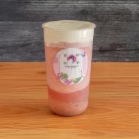 Lady Pink Guava/ 石榴姐 · Guava smoothie with crystal boba, Salted Cream Cheese.