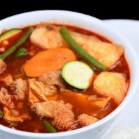 Sopa de Mondongo / Tripe Soup · Guisado de mondongo de res con verduras. / Beef tripe stew with vegetables.