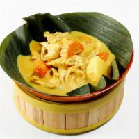 23. Yellow Curry · Popular Items.