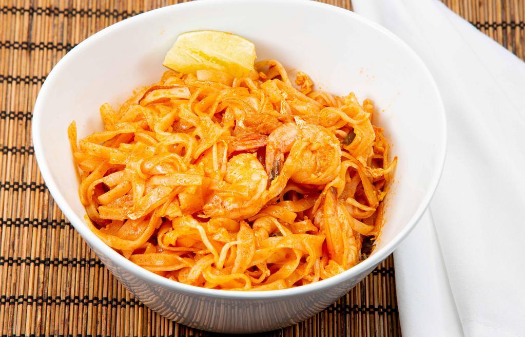 Pad Thai · Famous Thai rice noodles stir fried with shrimp, tofu, egg, bean sprouts and chopped peanut.