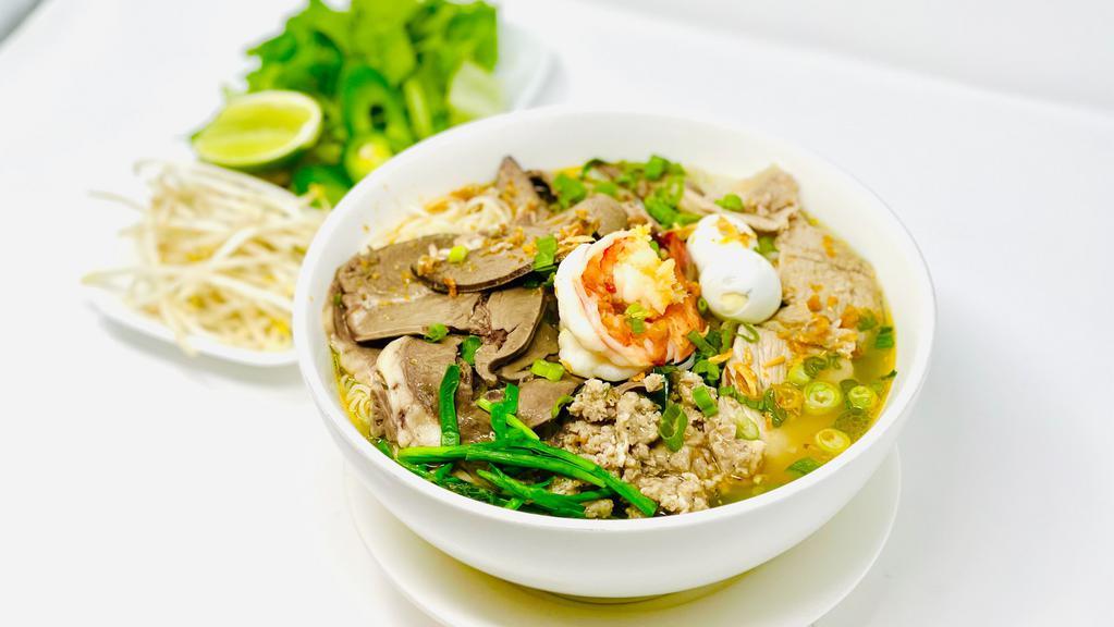 Hủ Tiếu Nam Vang (Nước)  ⭐️ · Cambodian Style Rice Noodles (Soup)