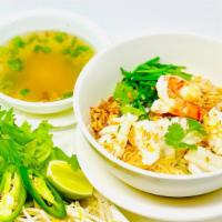 Hủ Tiếu Hải Sản (Khô) · Seafood Rice Noodles (Dry)