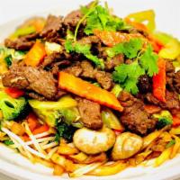 Phở Xào Bò · Stir Fried Rice Noodles with Beef & Vegetables