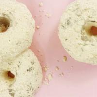 Glonuts-Peanut Butter Donuts-3pk · All glonuts are raw vegan, keto mini-donuts and are gluten free , soy free, gum free, and fr...