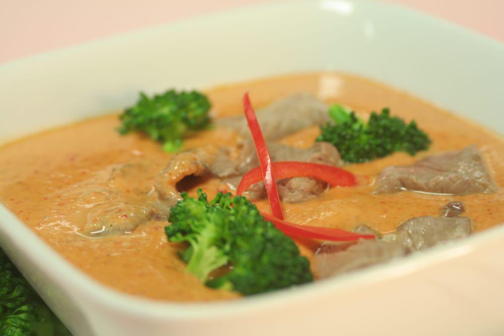 The Bowl Thai Cuisine and Tea Bar · Thai · Noodles · Smoothie · Salad · Soup