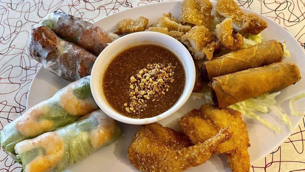 KT Noodle · Vietnamese · Soup · Vegetarian · Chicken