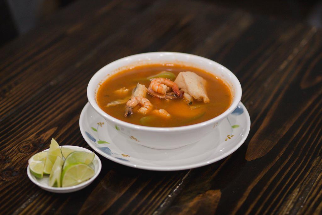 El Oasis Fisheria · Mexican · Soup · Seafood