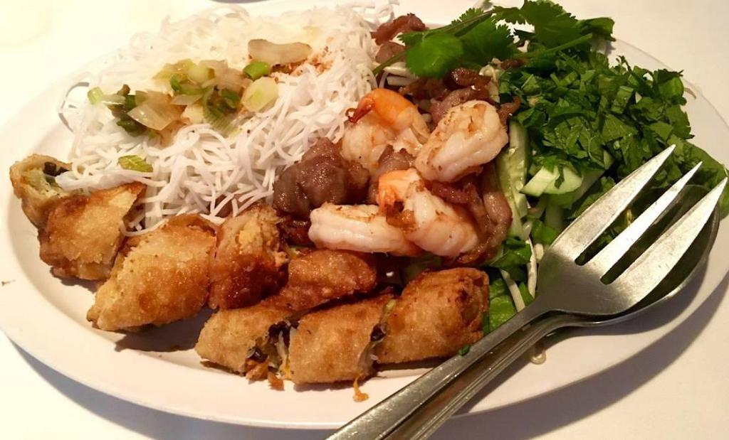 Le Bambou Restaurant · Seafood · Salad · Vegetarian · Chicken · Soup