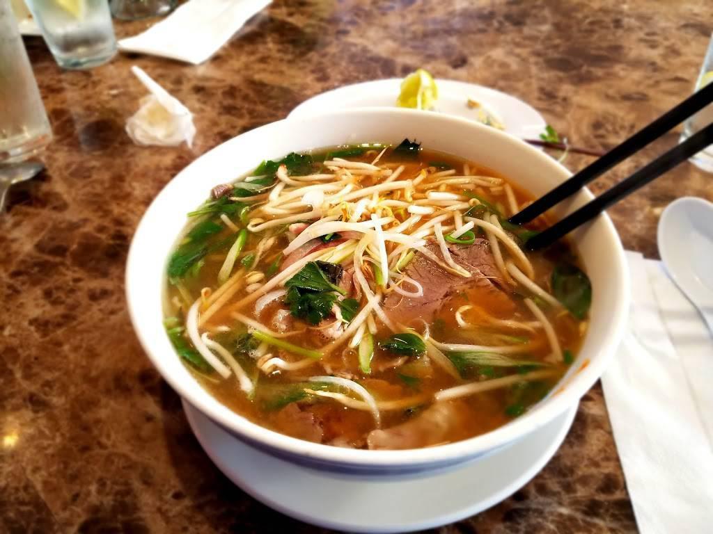 Pho Poway Noodle House · Vietnamese · American · Vegetarian · Desserts · Smoothie
