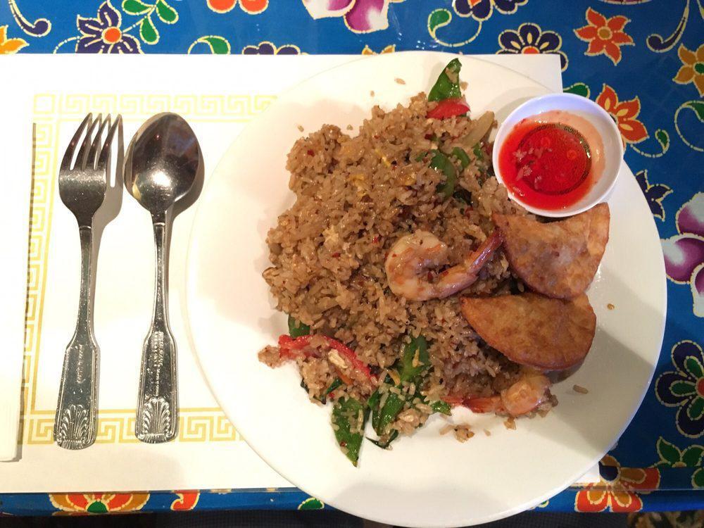 Di Chan Thai Restaurant · Thai · Salad · Soup · Noodles · Seafood