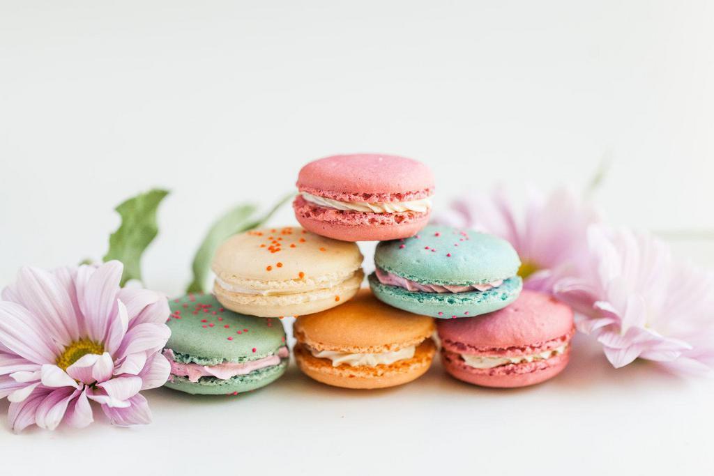 Woops! Macarons & Cookies · Bakery · Desserts