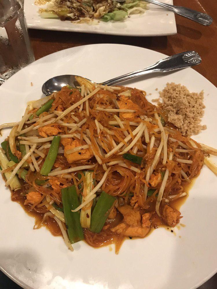 Takhrai Thai · Thai · Asian · Barbecue · Noodles · Seafood