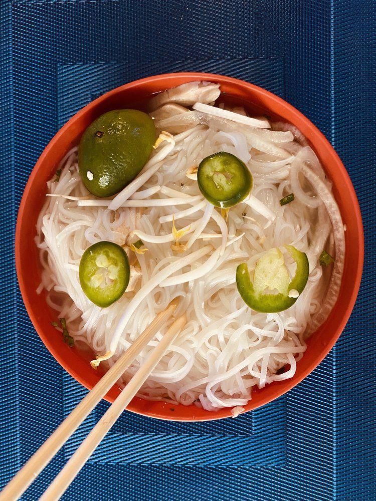 Pho Shop · Vietnamese · Chinese · Pho · Noodles · Salad