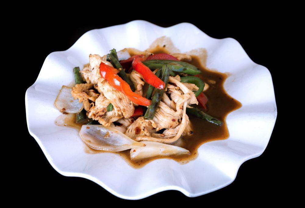 Thai Paradise EDH · Thai · Chinese · Indian · Soup · Noodles