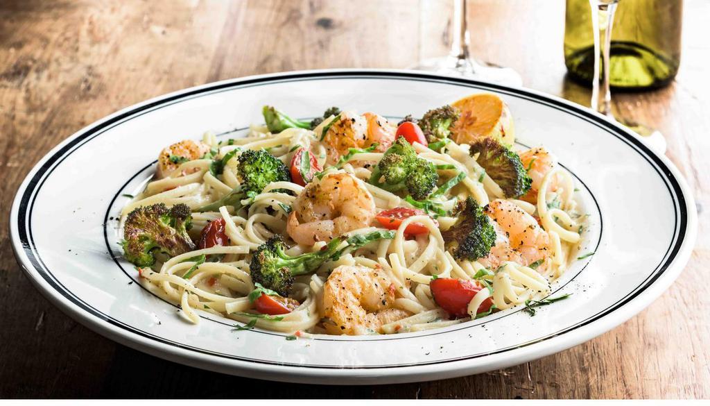 Shrimp Pasta · Sautéed shrimp, grape tomatoes, broccoli, and linguine pasta tossed in a lemon sauce. (1030 cal) .