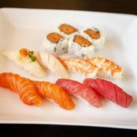 Sushi Combo 8 Pieces · chef's choice of 8 pieces of sushi with cali or spicy tuna roll.
