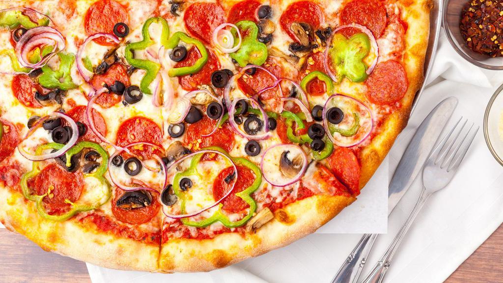 Hammer'S Deluxe · Mozzarella cheese, pepperoni, sausage, onion, green bell pepper, garlic, mushrooms, black olives.