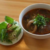 Bún Bò Hue · Spicy lemongrass beef soup
