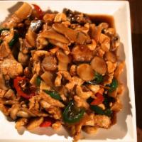 Thai Spicy Chicken With Cashew · Spicy. White meat chicken breast with bamboo shoots, mushrooms, and
jalapeños stir fried wit...
