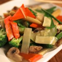 Buddha'S Delight · Vegetarian and Gluten-Free. Our veggie deluxe. Baby corn, broccoli, snow peas, mushrooms, ca...