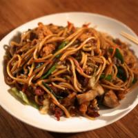 House Special Lo Mein · Shrimp, sliced beef, and white meat chicken stir fried with soft noodles, cabbage,
green oni...