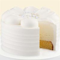 Vanilla Cake · Vanilla ice cream flavor layered on top of Vanilla sponge cake frosted in fresh cream .