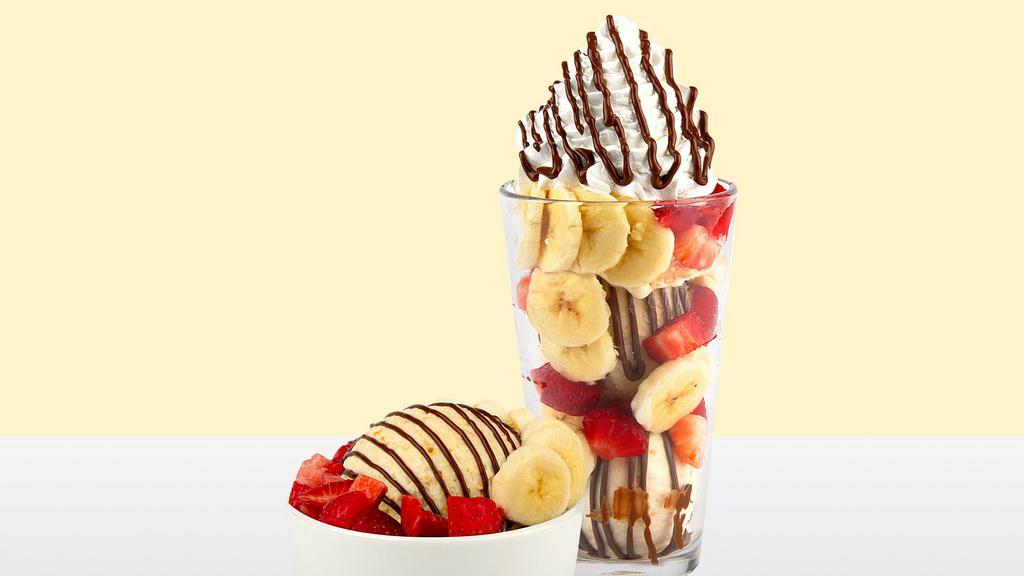 Captain'S Breakfast™ · Cap'n crunch ice cream®, strawberries, banana, nutella.