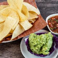 Fresh Guacamole, Chips & Salsa · 