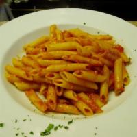Penne Pomodoro · Tomato Sauce with Parmesan & Basil