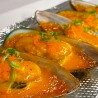 Green Mussels · Served spicy.