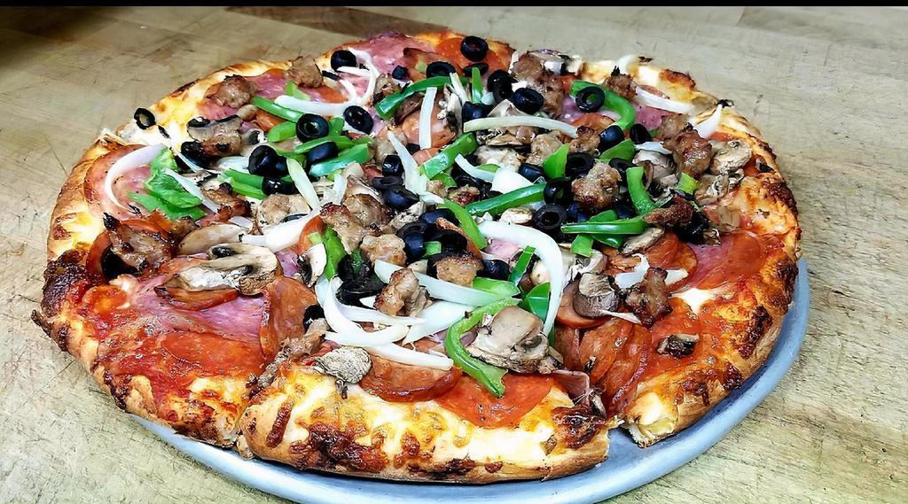 Bambino Combo · Pepperoni, salami, Italian sausage, linguiça, mushrooms, bell peppers, onions, and olives.