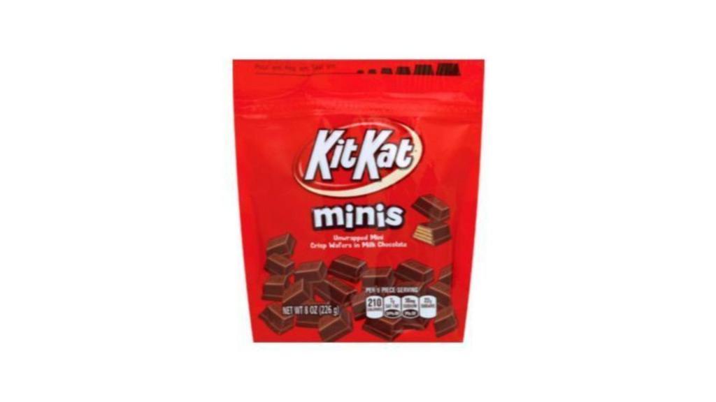 Kit Kat Minis Pouch (7.6 Oz) · So you’re about to watch a movie or that big game you’ve been waiting for all week. Don’t forget your KIT KAT® Minis Pouch. KIT KAT® chocolates can make those KIT KAT® mini moments even more epic. And this bag of KIT KAT® snack size treats is resealable, too, so they’re sure to stay fresh if you need an intermission or timeout.