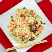 House Fried Rice 什錦炒飯 · Beef, Chicken & Shrimp combination
