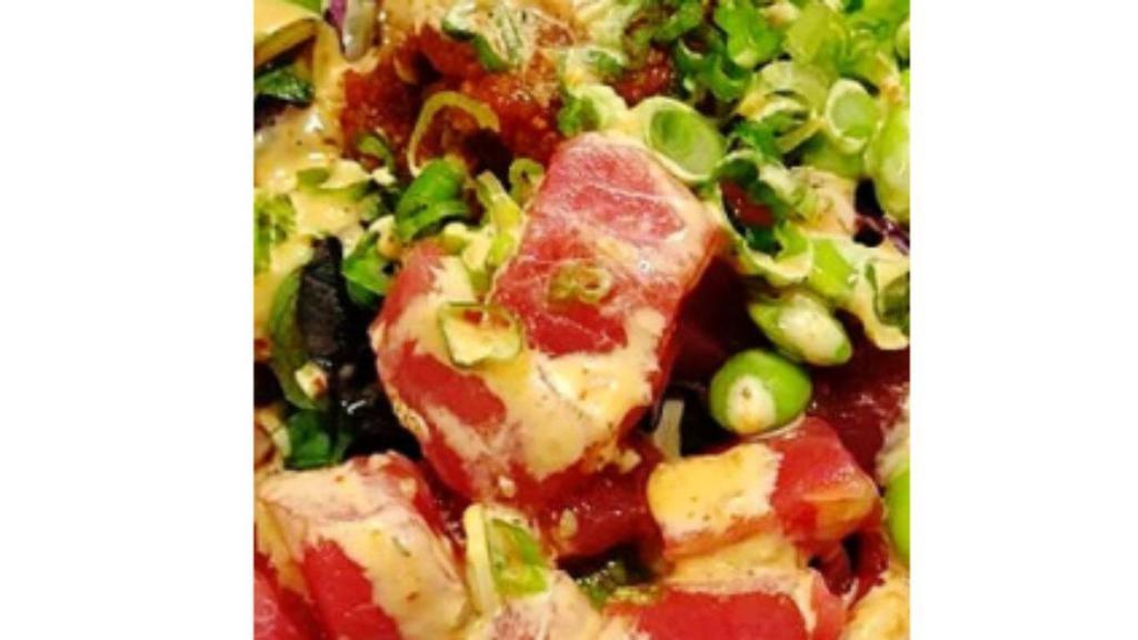 Tuna Lover Bowl · Favorite. Protein: tuna (2 scoops), spicy tuna (2 scoops). Topping: jalapeño, peas, sunomono, onion, green onion, seaweed salad, pineapple. Sauces: spicy ponzu, honey sriracha.