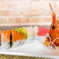 Kuma · Deep-fried shrimp, avocado, sweet shrimp & 5 kinds of raw fish masago, special sauce
