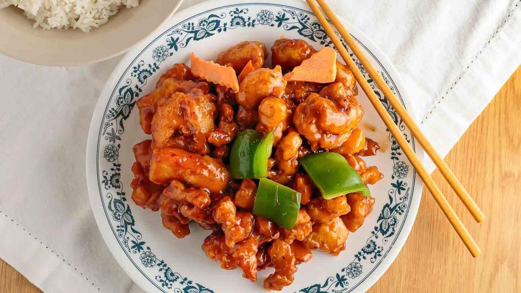 General Tso'S Chicken · Spicy. Chunks of tender chicken mixed with a spicy sauce.