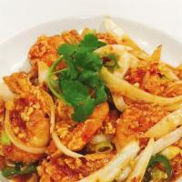 Tom Rang Me · Simmered shrimps with tamarind sauce