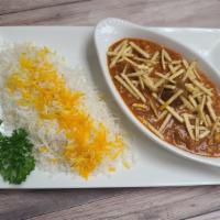 Gheimeh · Includes rice, salad, grilled jalapeño, tomato, hummus, pita bread & sauce.