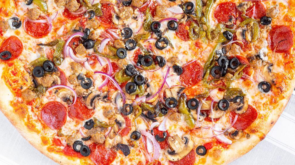Deluxe Pie · Sausage, pepperoni, bell peppers, onions, mushrooms, garlic olives.