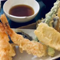 Tempura Gozen · Comes with a salad, assorted tempura, rice, and miso soup.
