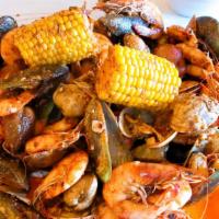 Seafood Combo A · Clam (1 lb), Shrimp (1 lb), Crawfish (1 lb), and Mussel (1 lb). 3