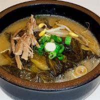 Hangover Soup (해장국) · Vegetables and meat with hearty beef broth /
Comes with (1) rice and side dishes