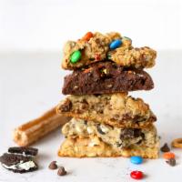 Variety Cookie Box · PACKAGE DETAILS
- 10 Cookies; 2 chocolate chip cookies, 2 churro cookies, 2 brookie cookies,...
