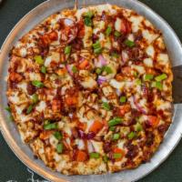 Bbq Chicken (Small - 6 Slices) · 210 - 300 cal / sliceChicken, bacon, Cheddar, tomatoes and red and green onions en BBQ ranch...
