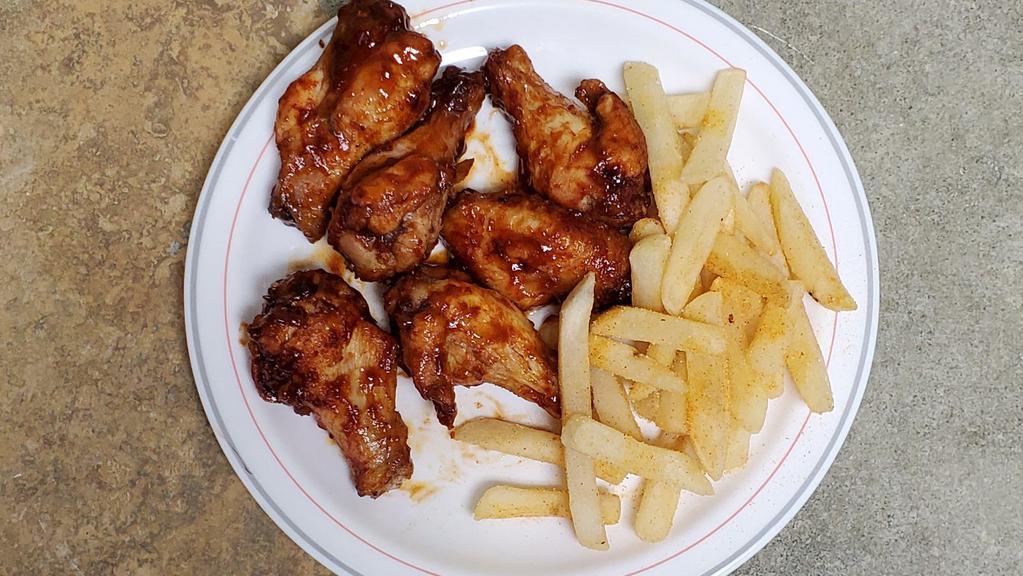 Bbq Chicken Wings With Fries · 6 pieces of  freshly made BBQ chicken wings with French fries