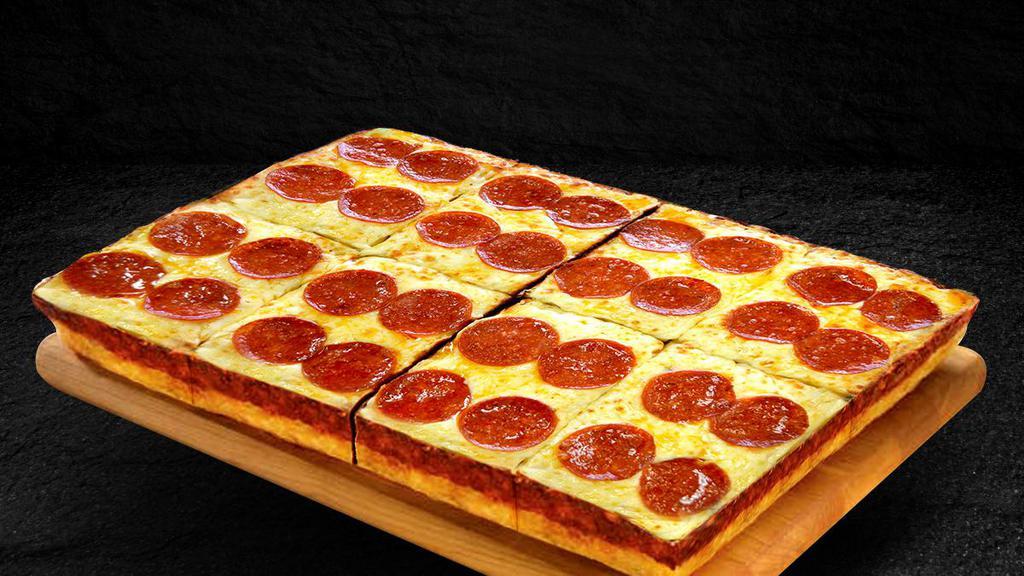 Piara Deep Dish Pepperoni Pizza · Pepperoni & Cheese