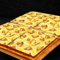 Giant Deep Dish Hawaiian Pizza · Ham, Pineapple and Extra Cheese
