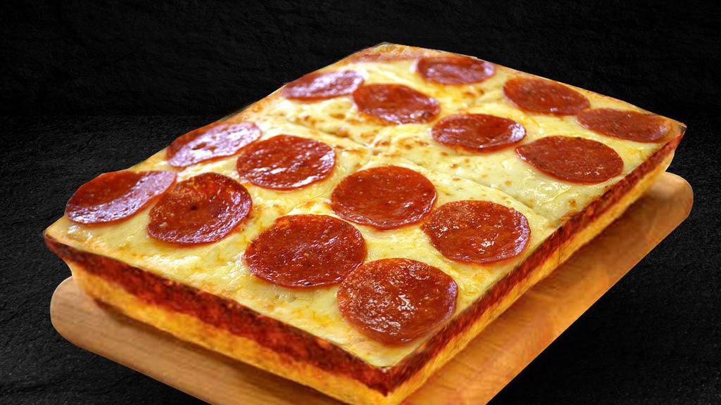 Piara Personal Pan Pepperoni Pizza · Pepperoni & Cheese